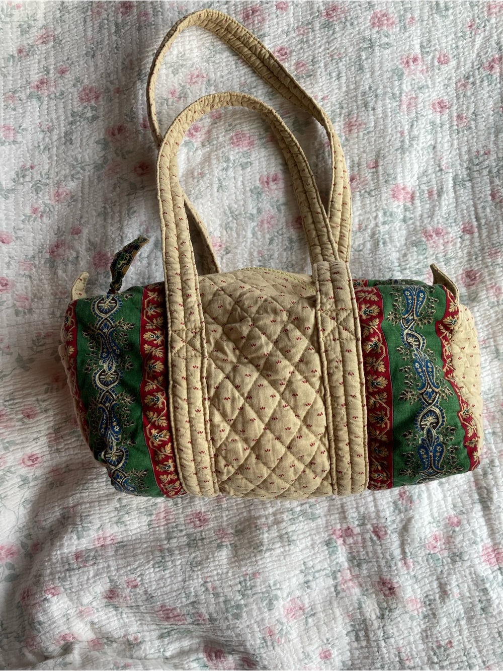Extremely Rare Vera Bradley Wheat 100 shoulder bag